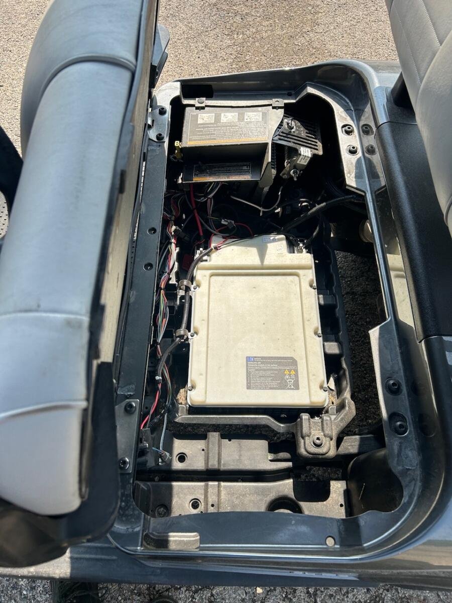 2021 EZ-GO RV Elite Lithium battery Golf Course Ready - Image 9