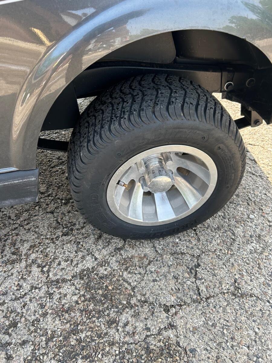 2021 EZ-GO RV Elite Lithium battery Golf Course Ready - Image 8