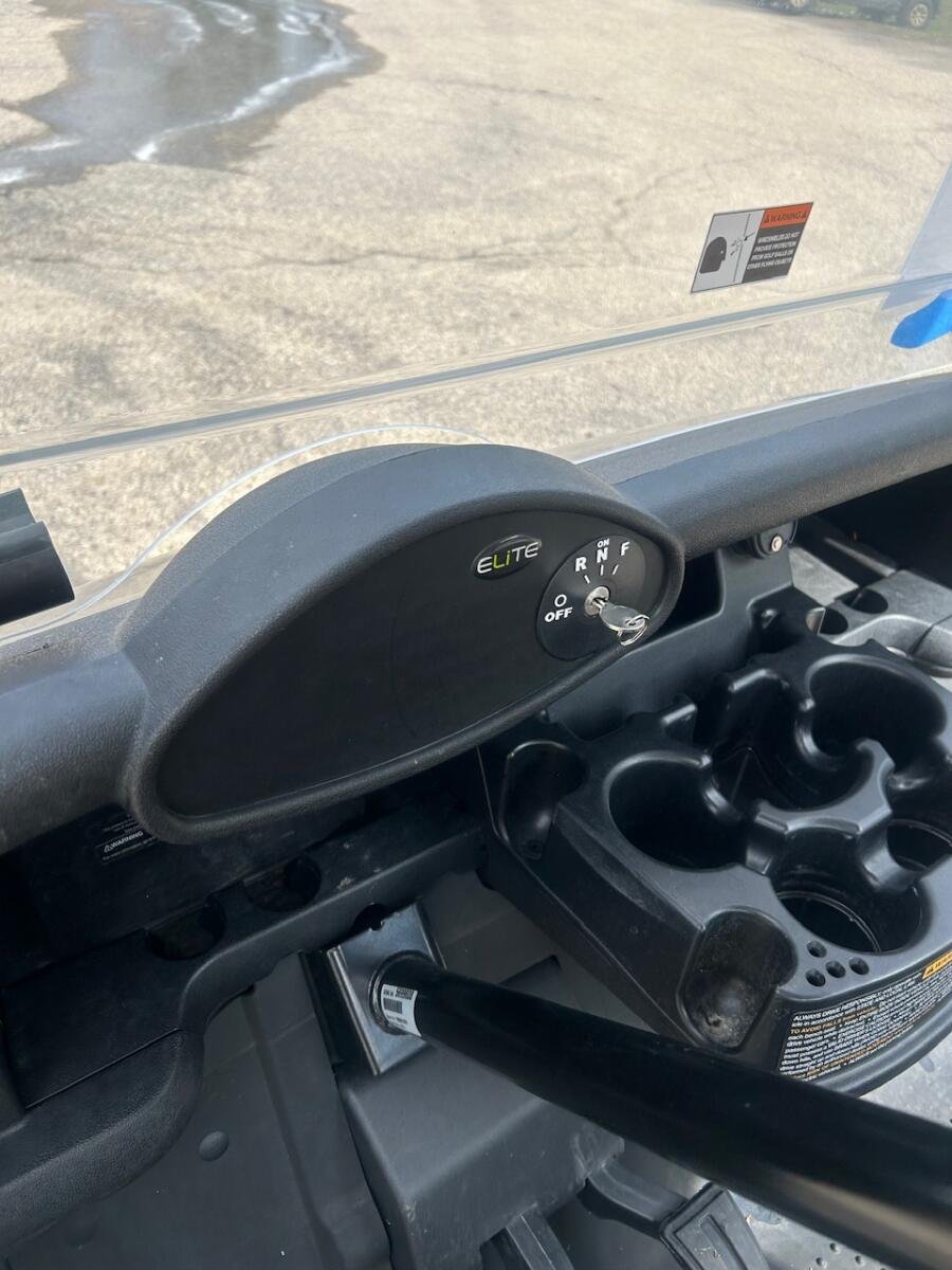 2023 EZ-GO RXV ELITE - Image 7