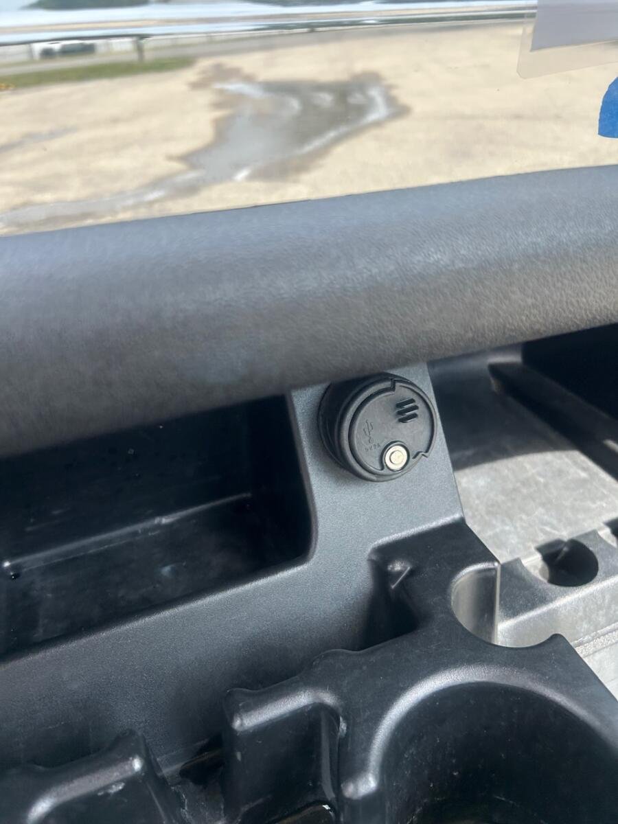 2023 EZ-GO RXV ELITE - Image 8