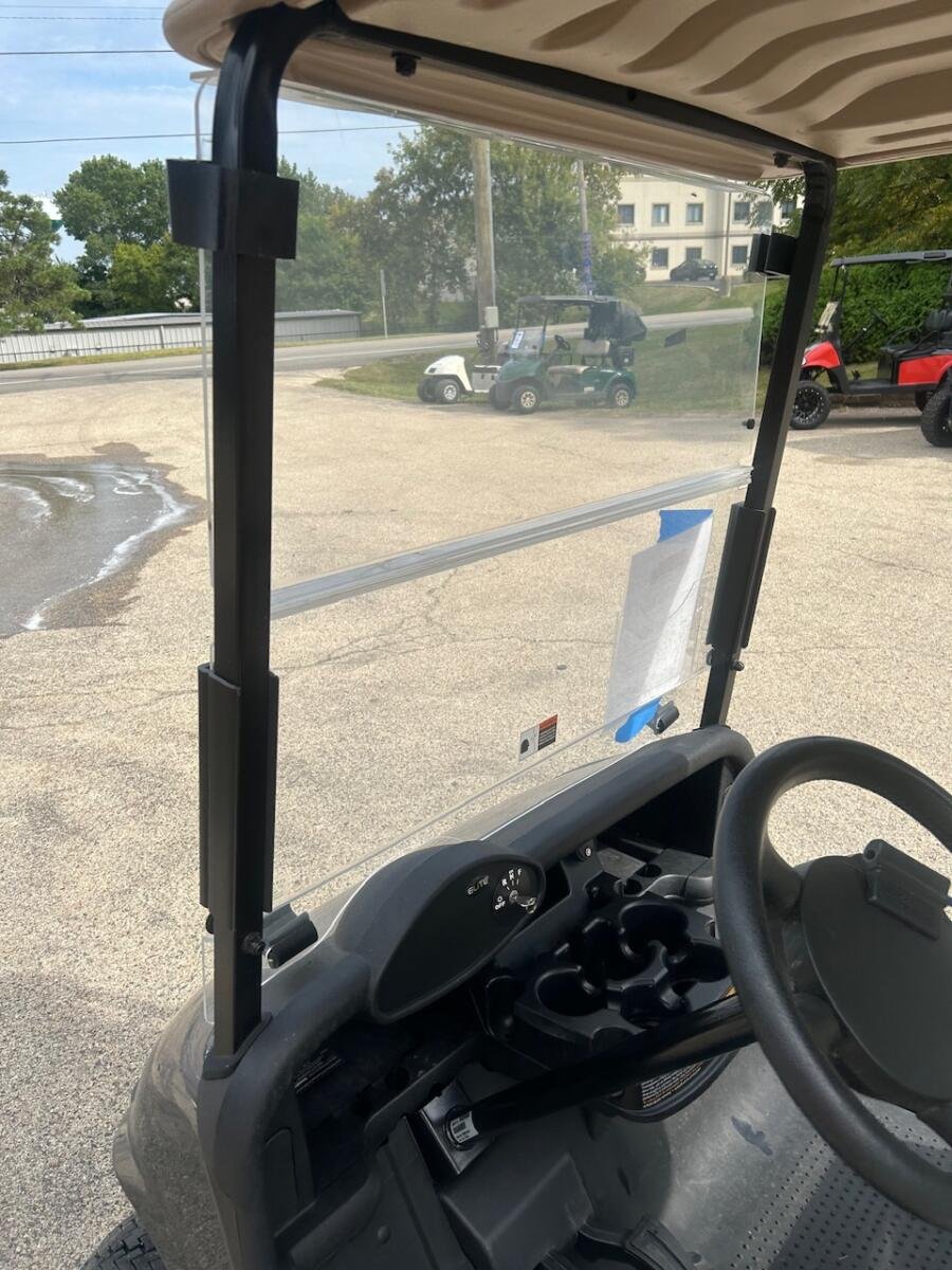 2023 EZ-GO RXV ELITE - Image 9