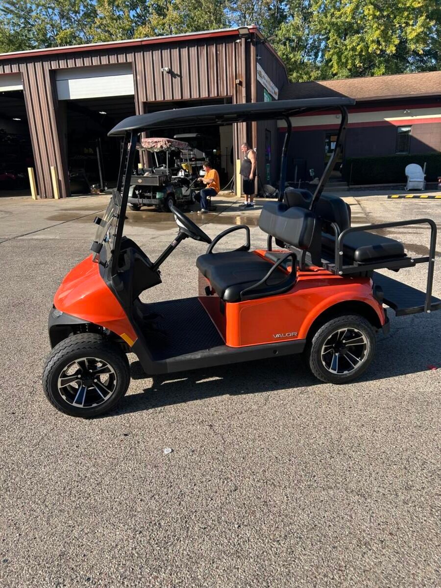 For Sale: 2025 EZ-GO Valor Gas – Cruiser Package