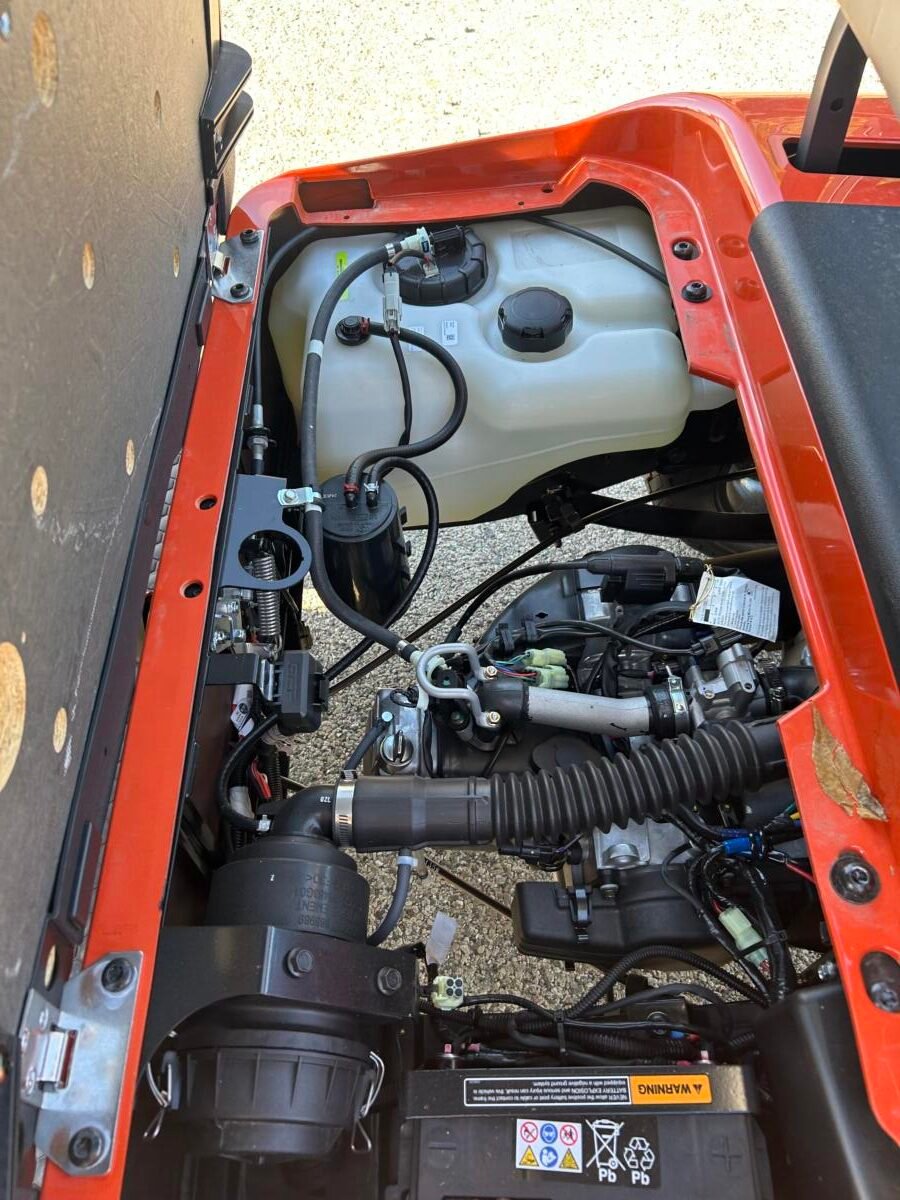 For Sale: 2025 EZ-GO Valor Gas – Cruiser Package  - Image 6
