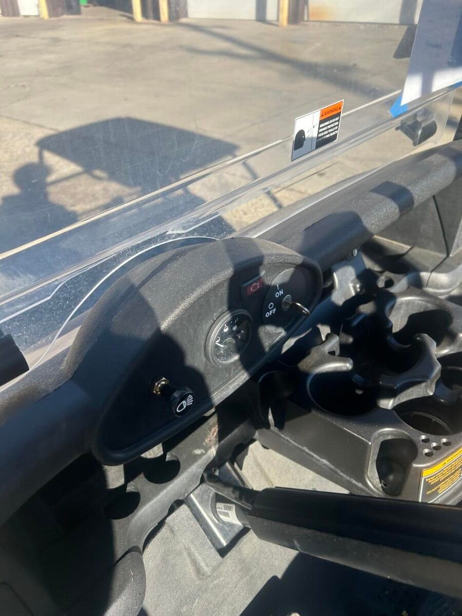 2021 EZ-GO RXV Gas - Image 8