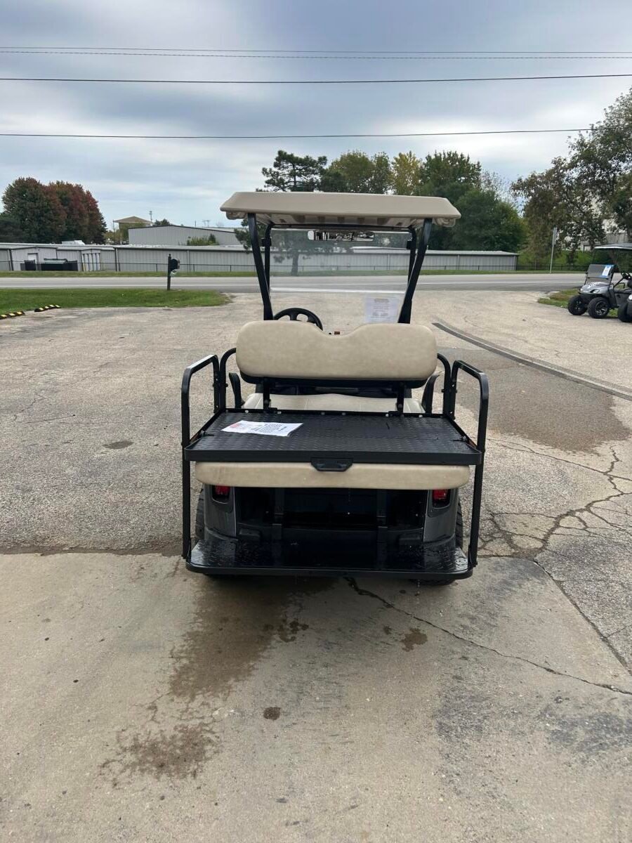 2023 EZ-GO RXV Elite – Lithium Power  - Image 5
